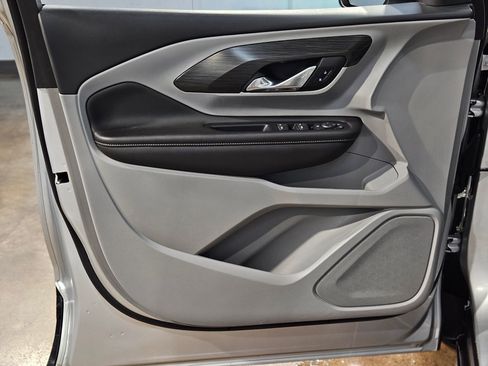 Used 2022 GMC Terrain SLE image 20