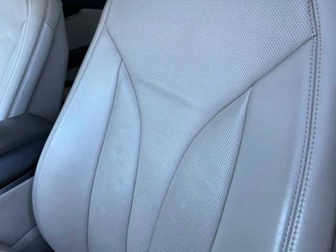 Used 2016 Lincoln MKX Reserve w/ Cargo Accessories Package image 7