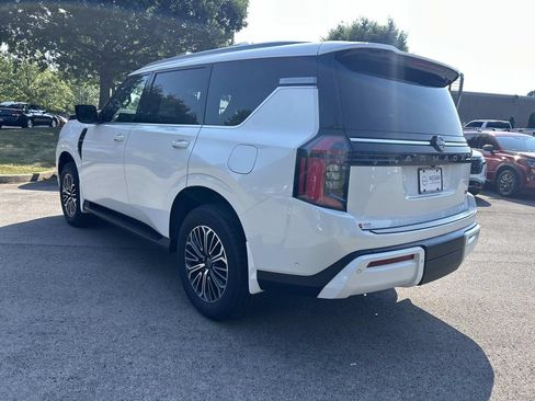 New 2026 Nissan Armada SL w/ Captain's Chari Seat Package AWD/4WD image 5