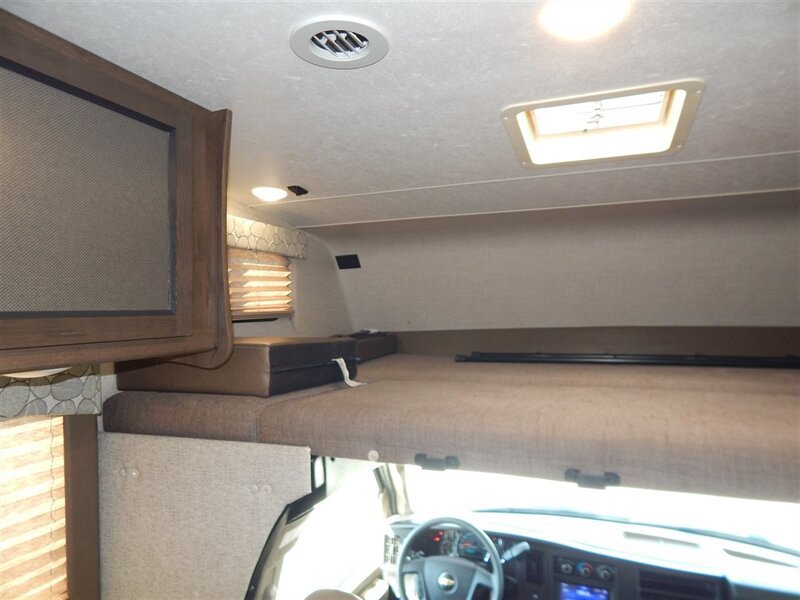 Used 2019 Chevrolet Express 4500 w/ RV Package RWD image 46