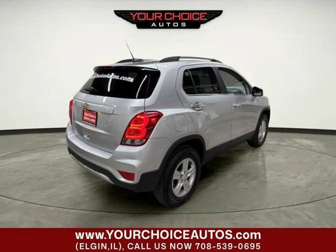 Used 2017 Chevrolet Trax LT w/ LT Convenience Package AWD/4WD image 7
