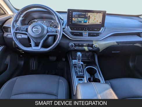 Used 2023 Nissan Altima 2.5 SV w/ SV Premium Package image 14