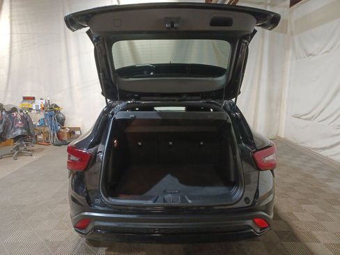 Used 2024 Chevrolet Trax RS w/ Sunroof Package image 20