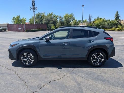 Used 2024 Subaru Crosstrek 2.0i Premium AWD/4WD image 9