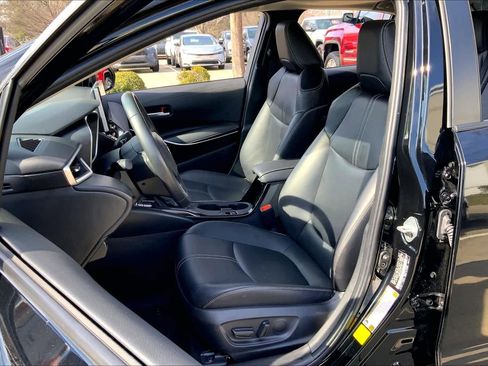 Used 2024 Toyota Corolla XLE image 8