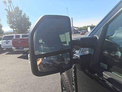 Used 2025 Ford F350 Platinum AWD/4WD image 35