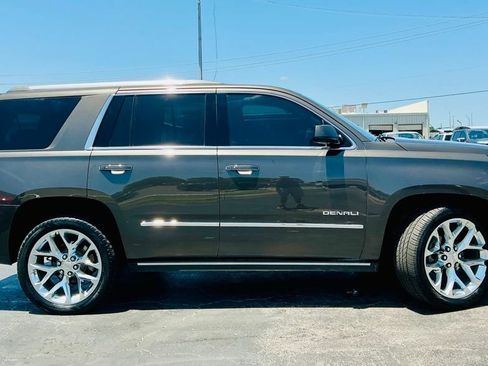 Used 2019 GMC Yukon Denali w/ Denali Ultimate Package AWD/4WD image 19