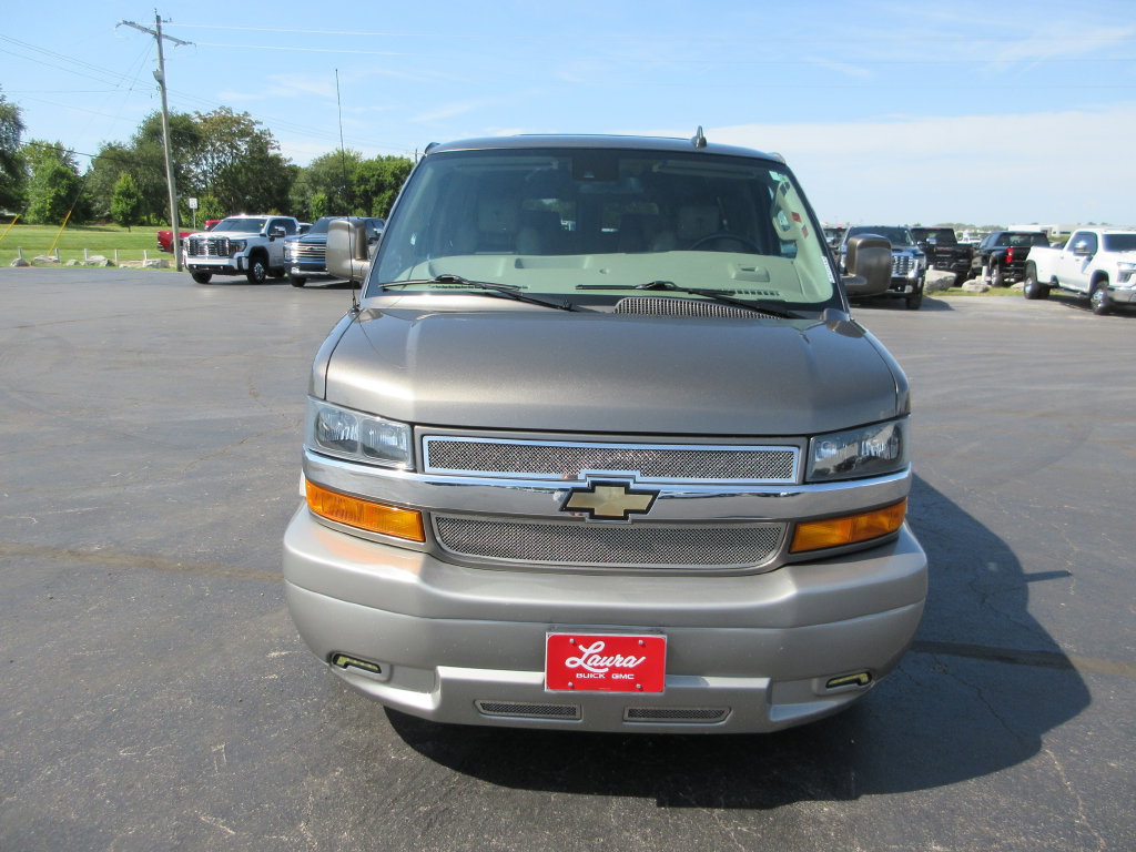 Used 2020 Chevrolet Express 2500 w/ Enhanced Convenience Package RWD image 13