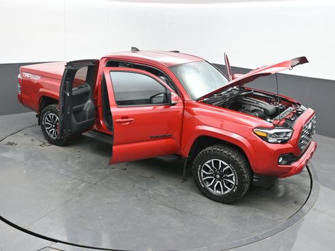 Used 2020 Toyota Tacoma TRD Sport image 36
