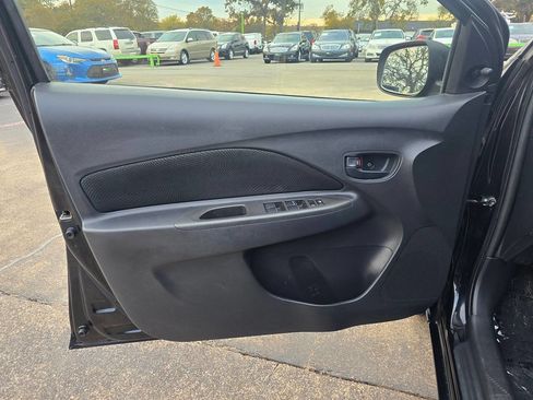 Used 2012 Toyota Yaris Sedan image 14