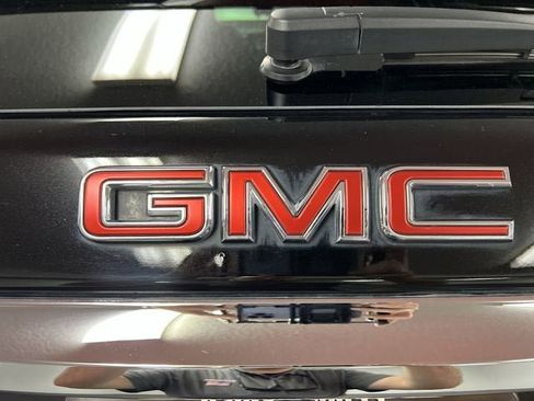 Certified 2023 GMC Terrain SLE w/ Driver Convenience Package AWD/4WD image 30