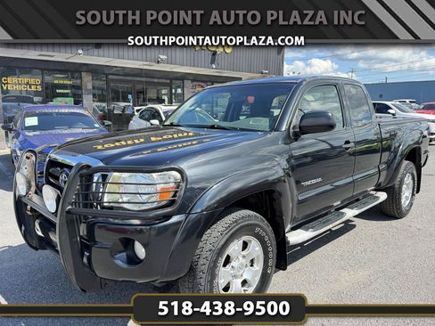 Used 2005 Toyota Tacoma 4x4 Access Cab image 1