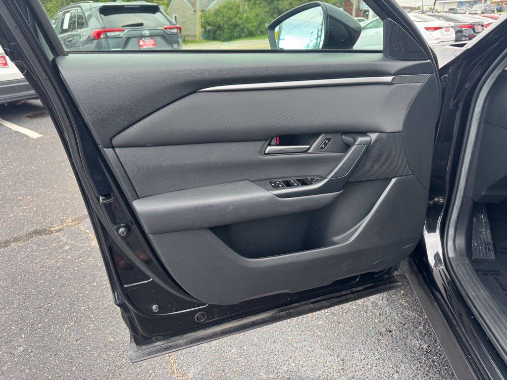 Used 2024 MAZDA CX-50 AWD 2.5 S w/ Preferred Package image 12