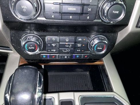 Used 2020 Ford F150 Lariat AWD/4WD image 27