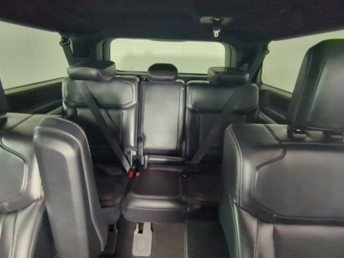 Used 2025 Ford Expedition Max Platinum w/ Stealth Appearance Package AWD/4WD image 17