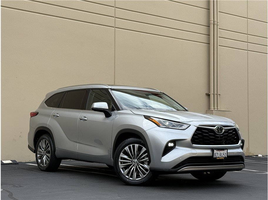 Used 2022 Toyota Highlander Platinum FWD image 33