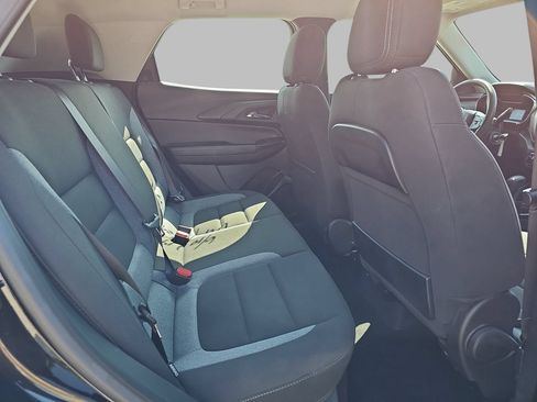 Used 2023 Chevrolet TrailBlazer LS FWD image 14