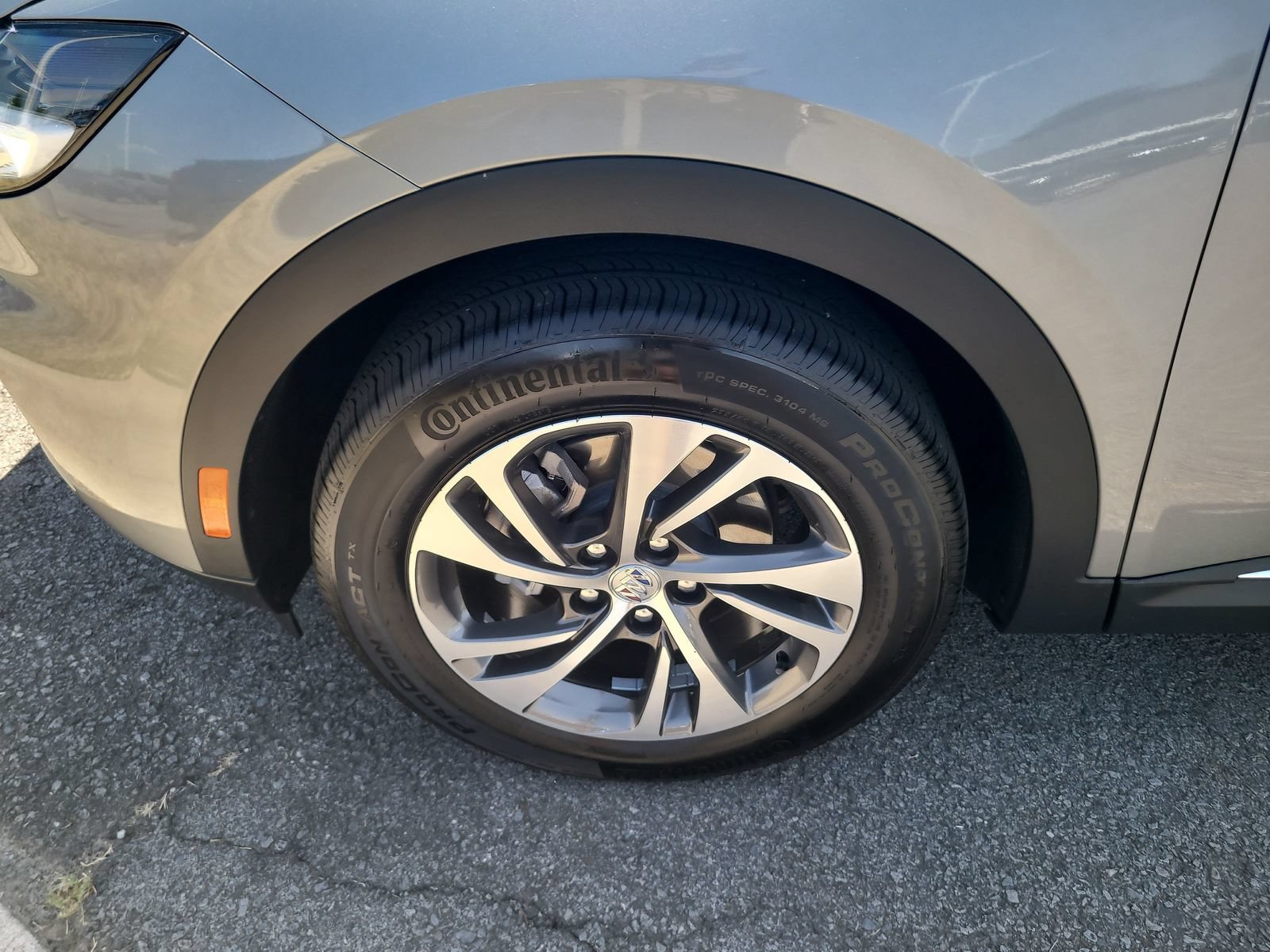 Used 2023 Buick Envision Essence FWD image 9