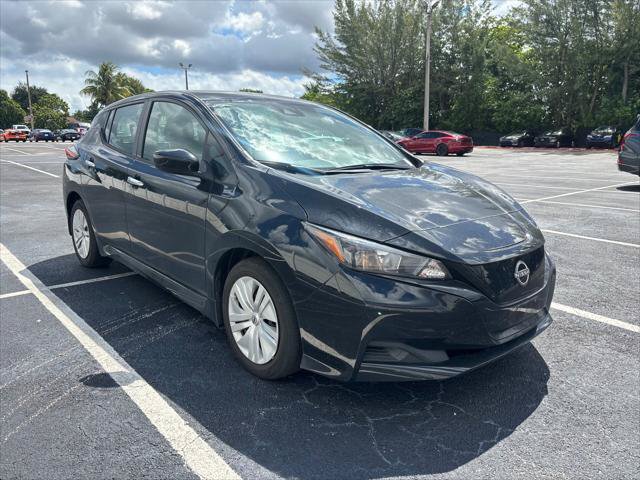 Used 2025 Nissan Leaf S FWD image 6