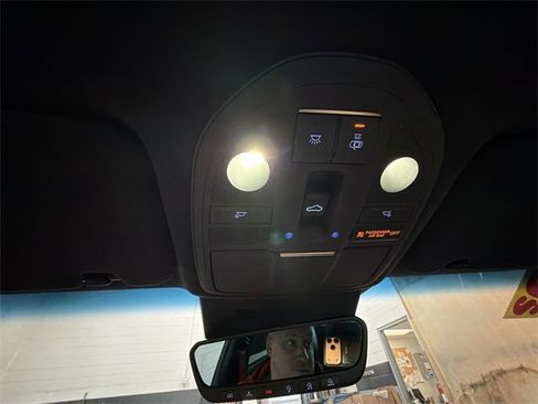 Used 2022 Genesis G70 3.3T w/ Sport Prestige Package image 22