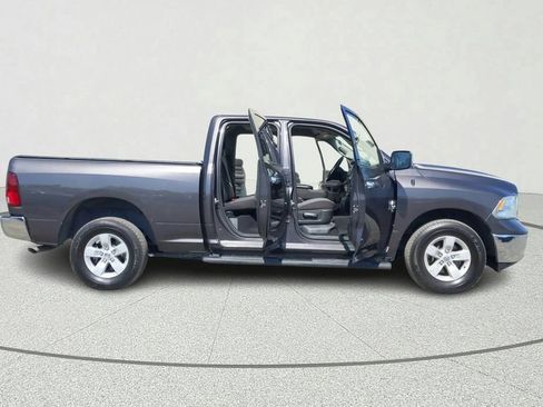 Used 2024 RAM 1500 Classic SLT AWD/4WD image 13