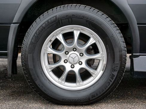 Used 2014 Mercedes-Benz Sprinter 2500 image 27