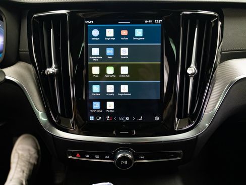 Used 2024 Volvo V60 T8 Polestar image 15