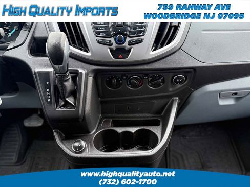 Used 2018 Ford Transit 150 XLT image 33