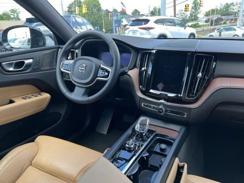 Used 2024 Volvo XC60 B5 Ultimate w/ Protection Package Premier image 11