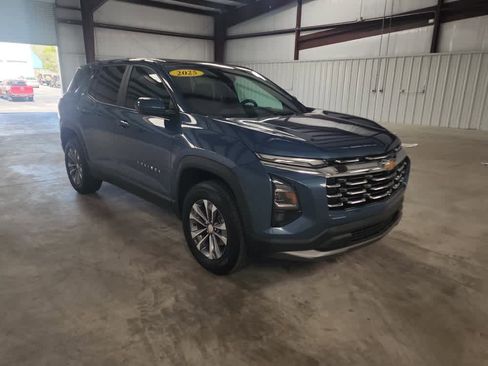 Used 2025 Chevrolet Equinox LT image 7