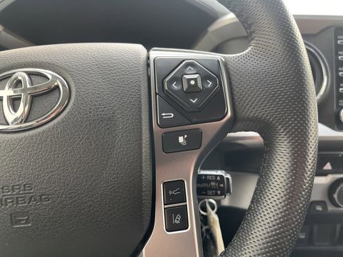 Used 2021 Toyota Tacoma SR5 image 21