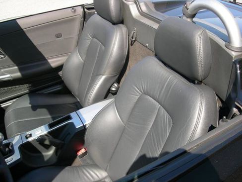 Used 2005 Chrysler Crossfire Convertible image 14