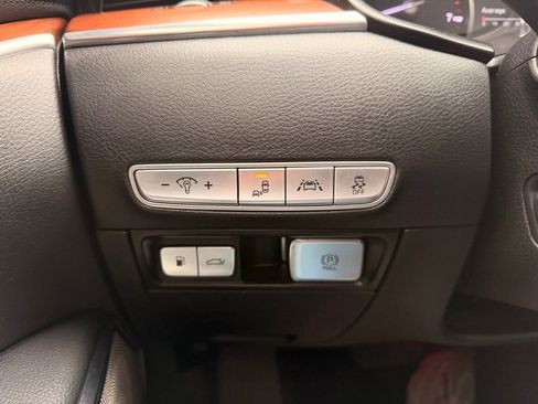 Used 2020 Kia K900 Luxury image 26