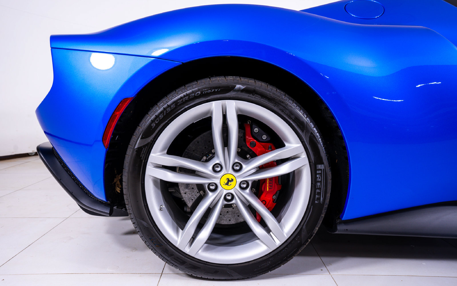 Used 2022 Ferrari 296 GTB RWD image 16