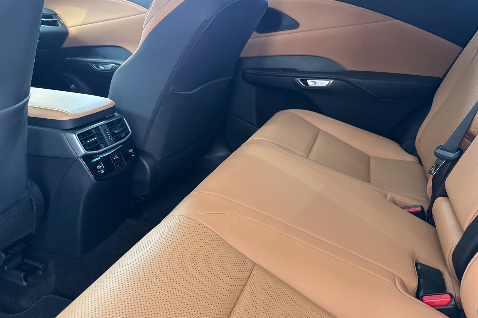 New 2026 Lexus RX 350 Premium w/ Accessory Package (Z1) FWD image 10