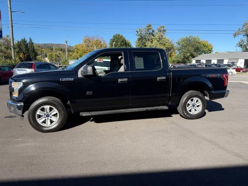 Used 2016 Ford F150 XLT image 2