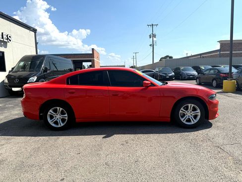 Used 2021 Dodge Charger SXT w/ Leather Interior Group image 5