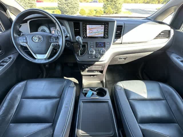 Used 2018 Toyota Sienna SE Premium FWD image 20