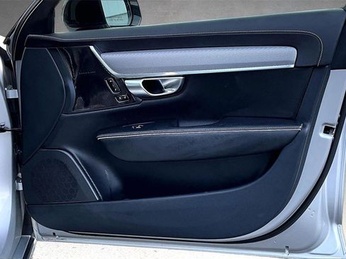 Used 2020 Volvo S90 T6 R-Design w/ Protection Package Premier image 28