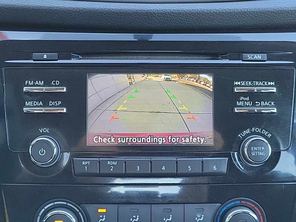 Used 2014 Nissan Rogue S AWD/4WD image 24