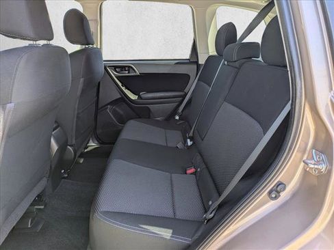 Used 2016 Subaru Forester 2.5i Premium w/ All-Weather Package image 18