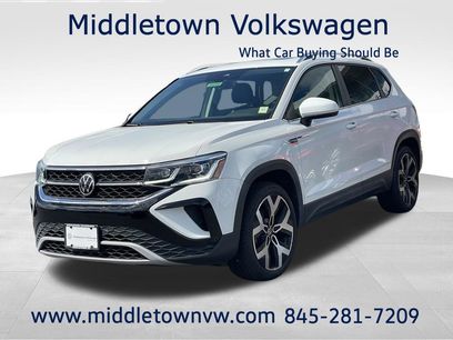 Used 2022 Volkswagen Taos SEL w/ Panoramic Sunroof Package