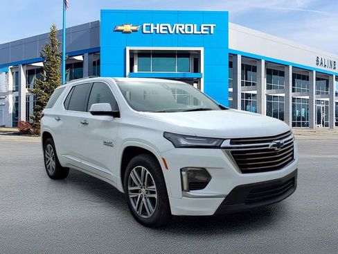 Certified 2023 Chevrolet Traverse High Country w/ LPO, Floor Liner Package FWD image 1