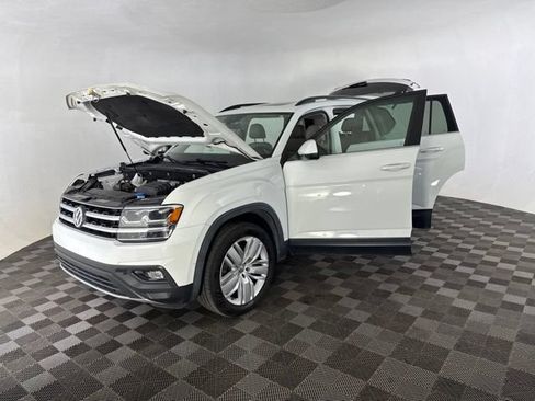 Used 2020 Volkswagen Atlas SE w/ Panoramic Sunroof Package FWD image 11