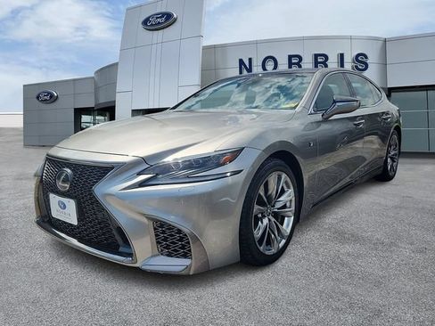 Used 2018 Lexus LS 500 F Sport w/ Accessory Package (Z1) AWD/4WD image 3