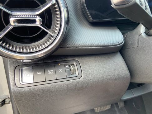 Used 2025 Chevrolet Equinox LT image 43