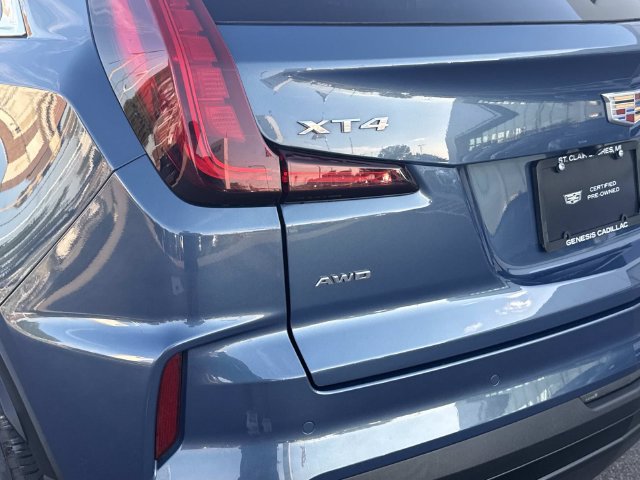 Used 2024 Cadillac XT4 Premium Luxury AWD/4WD image 9