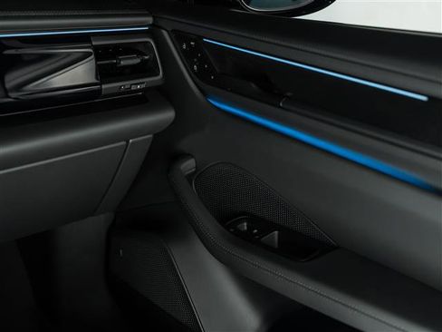 New 2026 Porsche Macan GTS Electric image 32