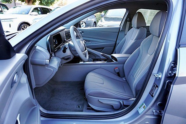Certified 2026 Hyundai Elantra Sport FWD image 21