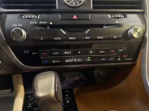 Used 2018 Lexus RX 350 FWD w/ Premium Package image 10